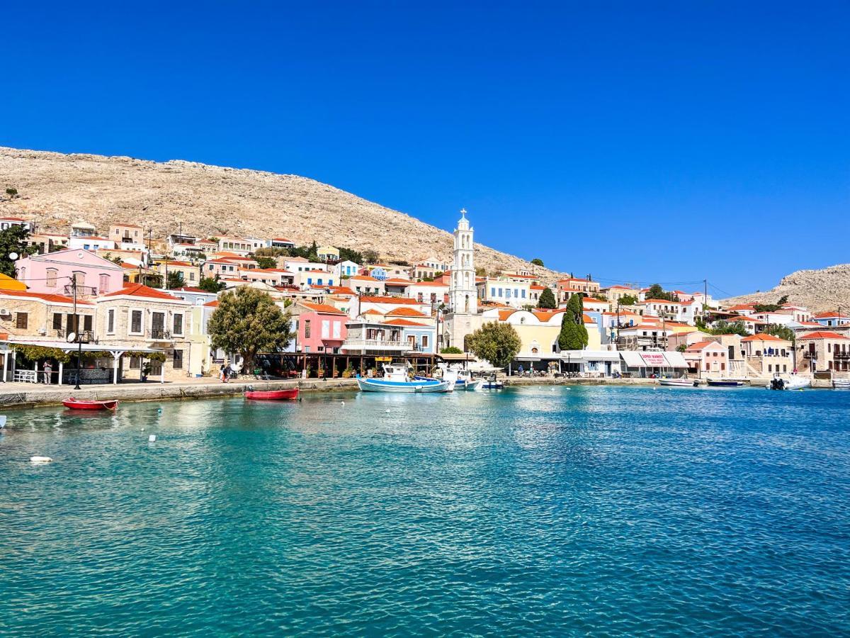Luca'S Houses Chalki Town Exteriör bild